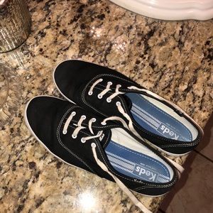 Women’s black keds! Size 10